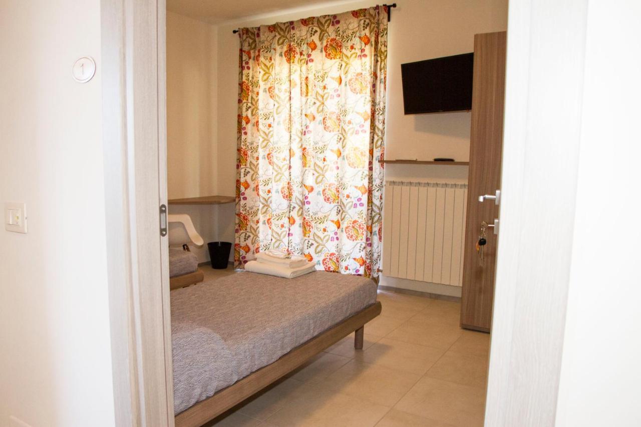 B&B La Quiete เรกานาติ ภายนอก รูปภาพ